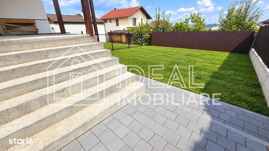 Casă cu 4 camere cu Teren 250 Mp în Central