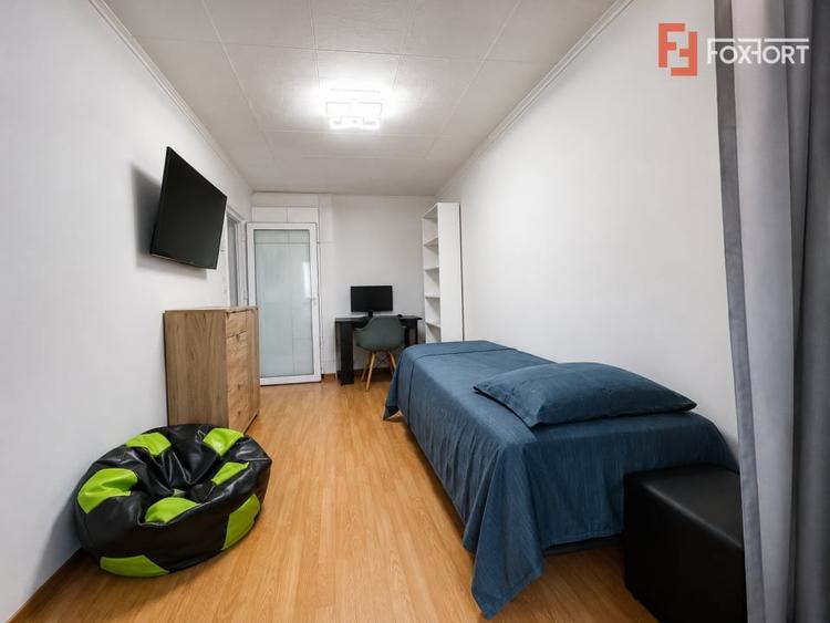Apartament cu 3 camere decomandat, mobilat în Aurel Vlaicu