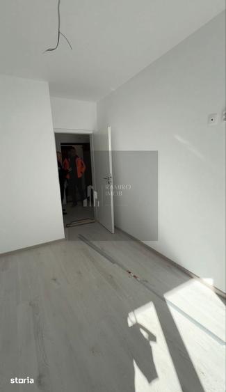 Apartament cu 2 camere decomandat în Central — fotografia 3