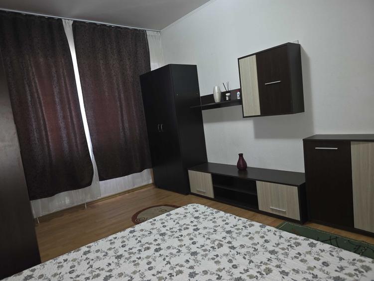 Garsonieră decomandată în Nord