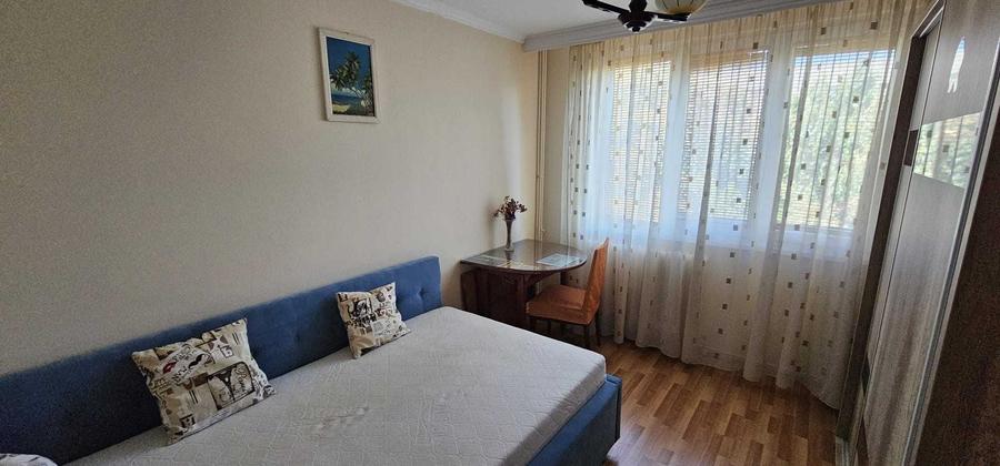 Apartament cu 4 camere decomandat în Ghencea