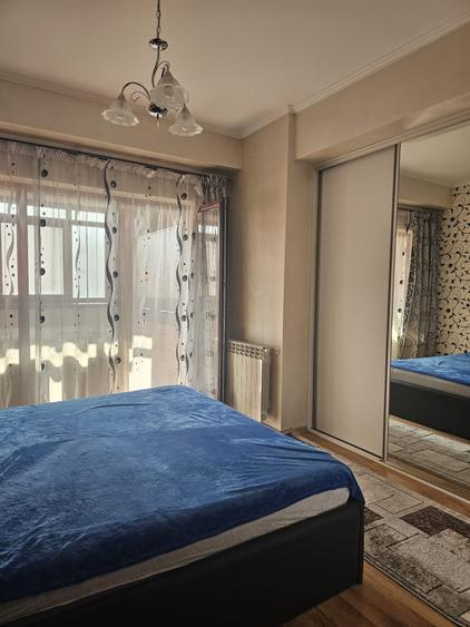 Apartament cu 3 camere, mobilat în Tomis Nord