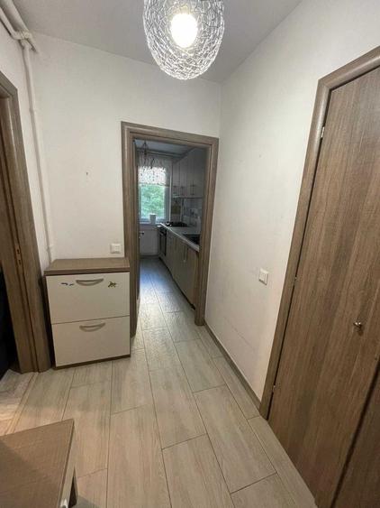 Apartament cu 2 camere semidecomandat în Obor