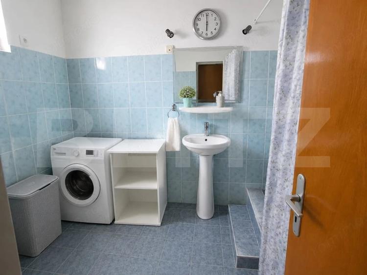 Casă cu Teren 559 Mp în Romanești