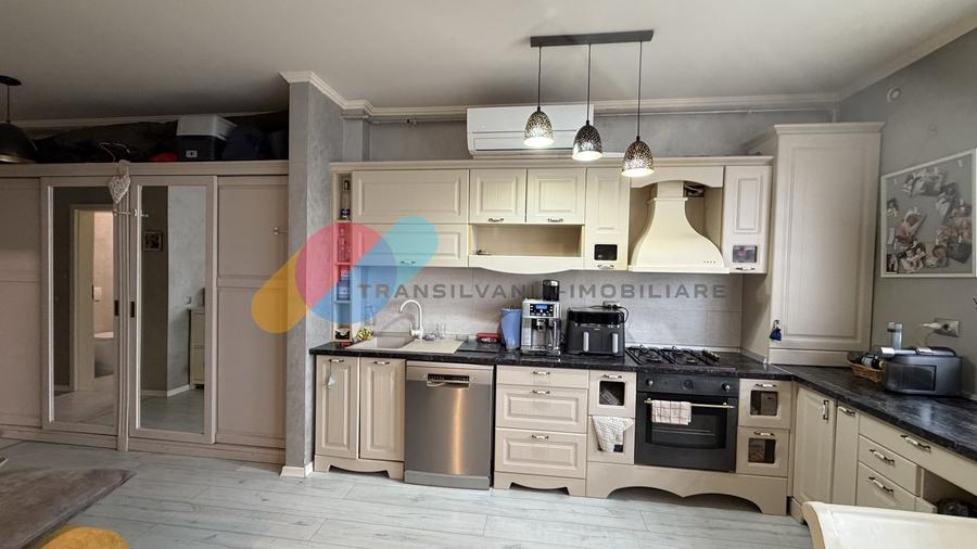 Apartament cu 2 camere semidecomandat în Florești
