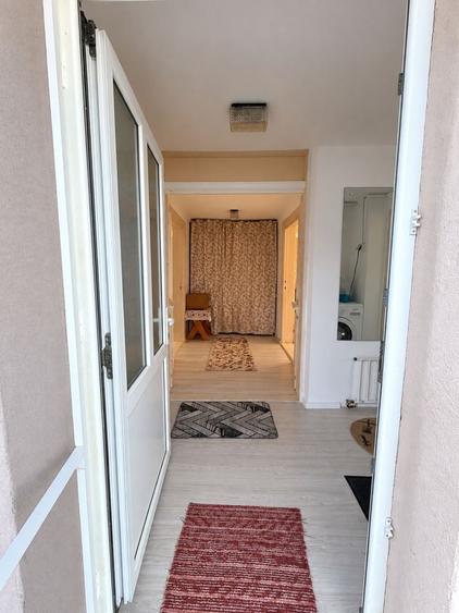 Casă cu 4 camere decomandat în Exterior Vest