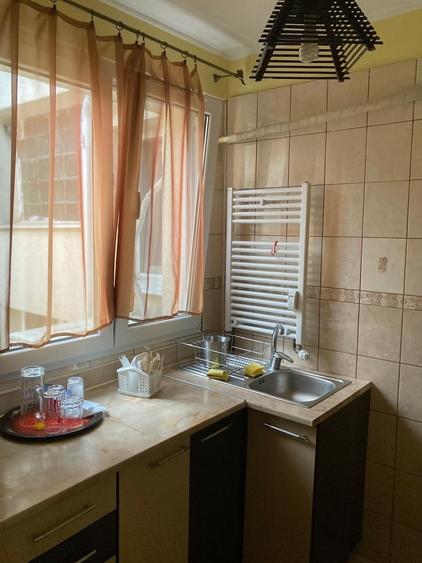 Apartament cu 2 camere decomandat în Eroii Revoluției