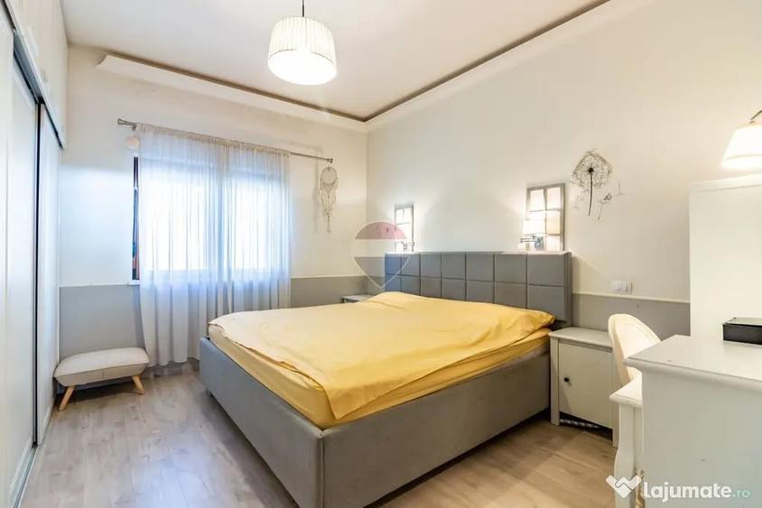 Apartament cu 4 camere semidecomandat în Turda