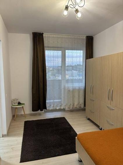 Apartament cu 3 camere decomandat, mobilat în Dâmbul Rotund