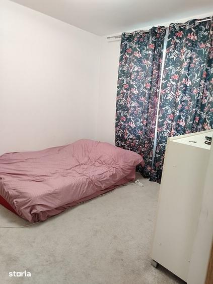 Apartament cu 3 camere decomandat în Valea Roșie