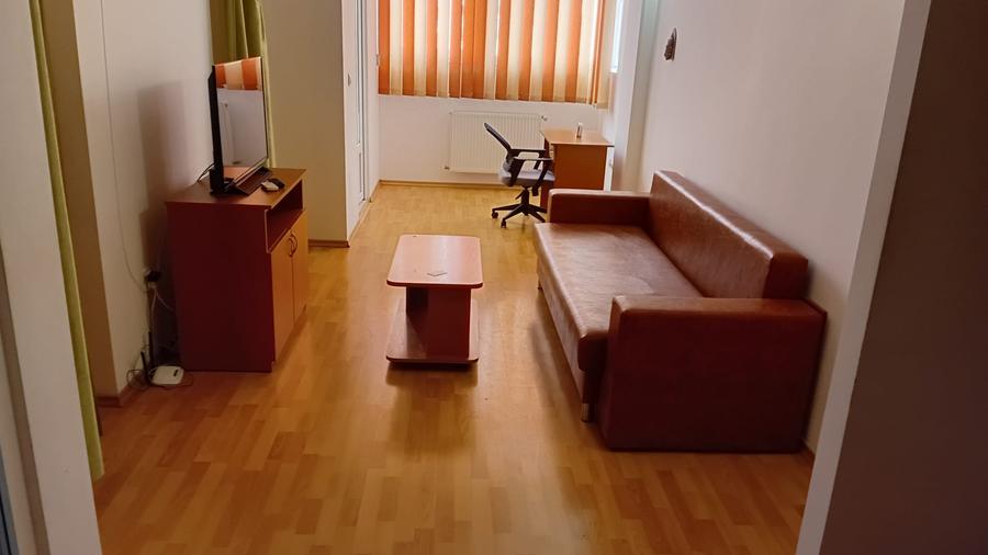 Apartament cu 2 camere semidecomandat în UTA