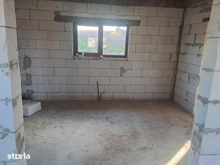 Casă cu 3 camere cu Teren 500 Mp în Nufăru