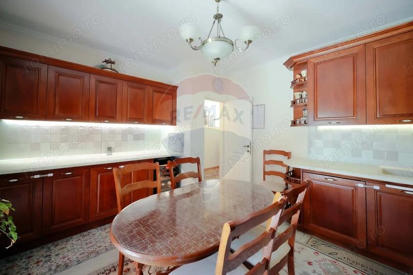 Casă cu 4 camere cu Teren 551 Mp în Sântandrei