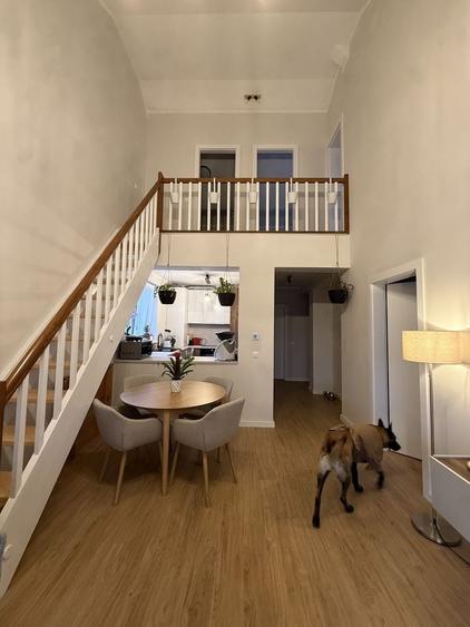 Apartament cu 3 camere semidecomandat în Cristian