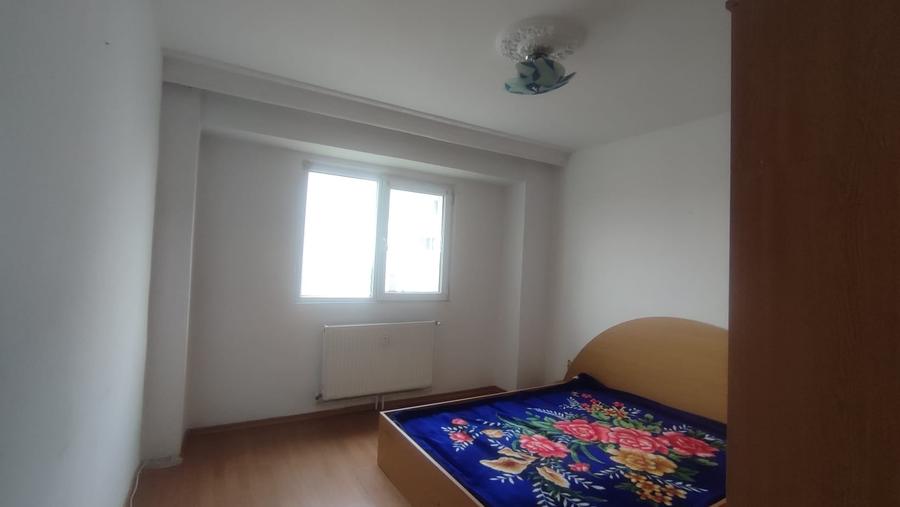 Apartament cu 2 camere în Micro 21