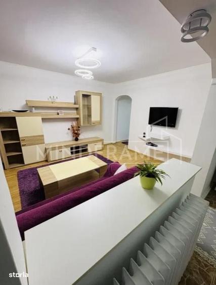 Apartament cu 3 camere în Alexandru Obregia