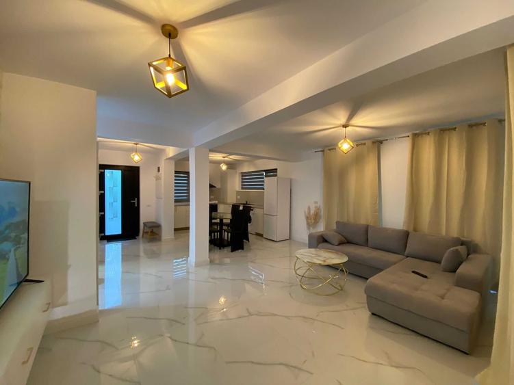 Casă cu 3 camere cu Teren 250 Mp în Central