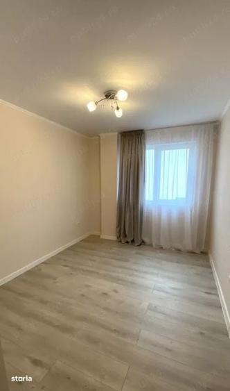 Apartament cu 3 camere în Florești