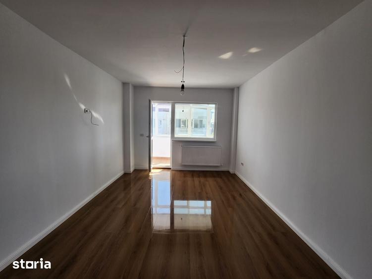 Apartament cu 3 camere decomandat în Șerbănești
