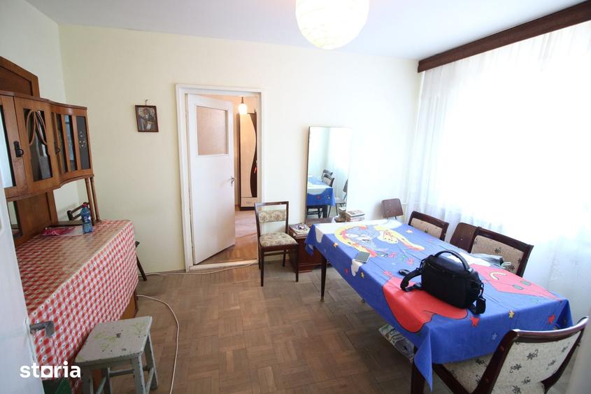 Apartament cu 2 camere semidecomandat în Micro 19