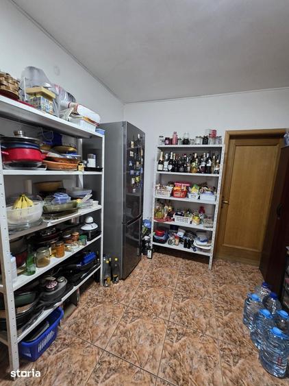 Casă cu 5 camere cu Teren 932 Mp în Giroc