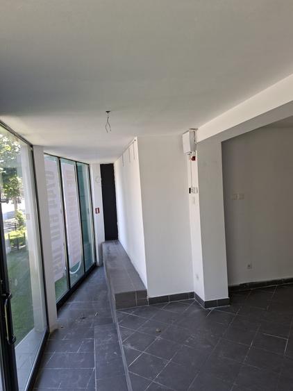 Spațiu comercial, de 60 mp, în Central
