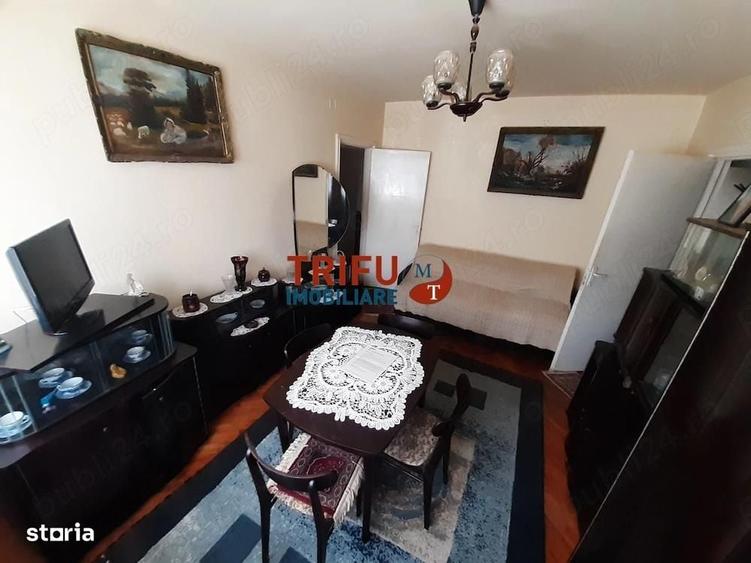 Apartament cu 3 camere decomandat în Cetate — fotografia 3