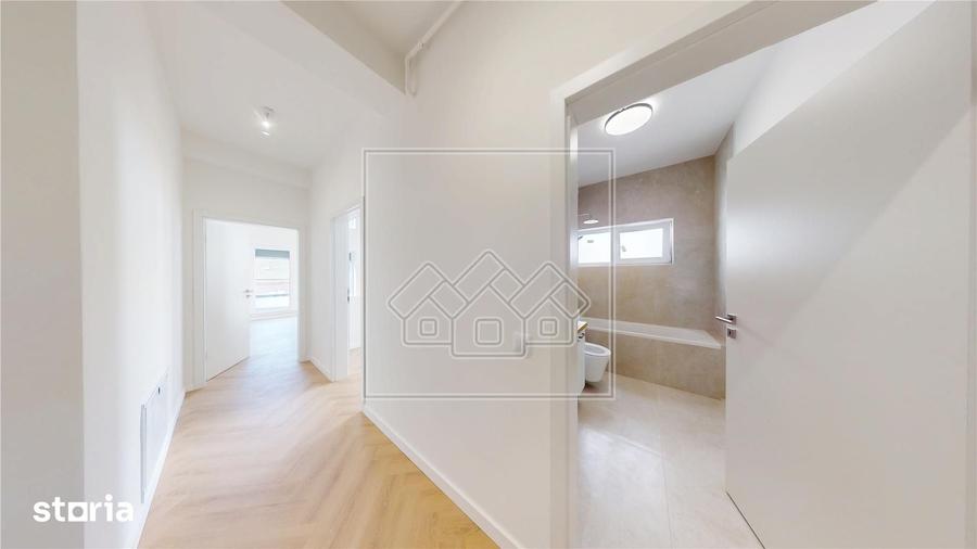 Apartament cu 4 camere în Cristian