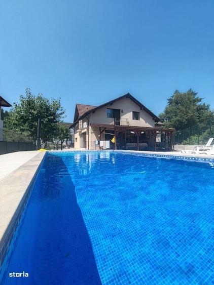 Casă cu 4 camere în Valea Borcutului