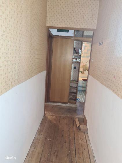 Apartament cu 4 camere decomandat în Pipera