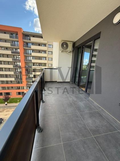 Apartament cu 3 camere semidecomandat în Torontalului