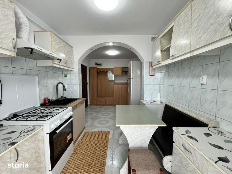 Apartament de inchiriat, 2 camere, decomandat, 54 mp, Nicolina - 11