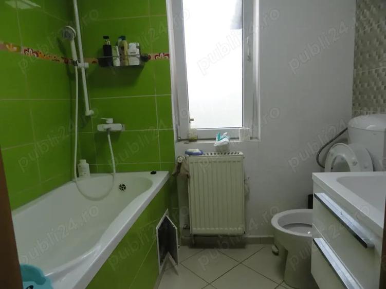Casă cu 5 camere cu Teren 500 Mp în Central