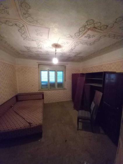 Casă cu 2 camere în Iratoșu
