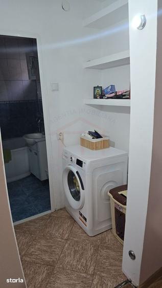 Apartament cu 3 camere, mobilat în Micro 17
