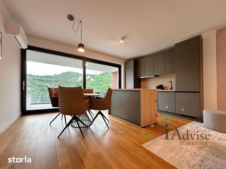 Apartament cu 2 camere decomandat în Schei
