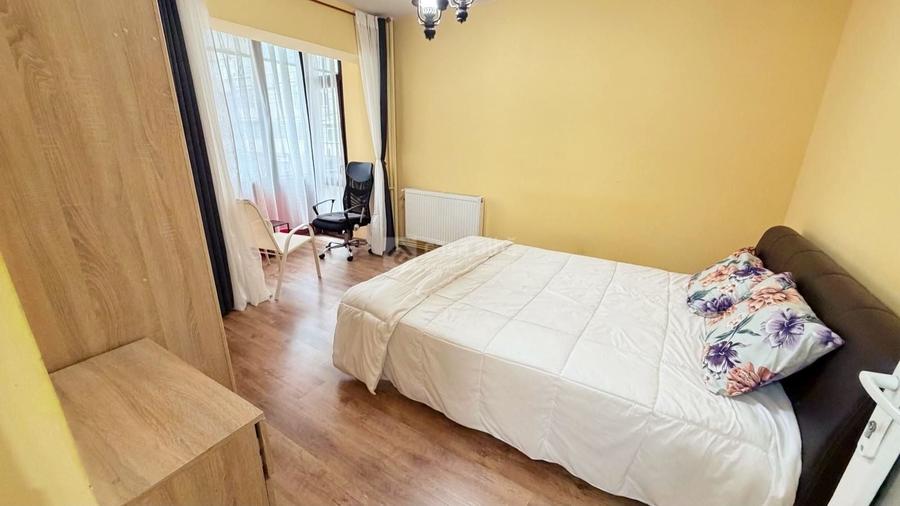 Apartament cu 2 camere decomandat, mobilat în Central
