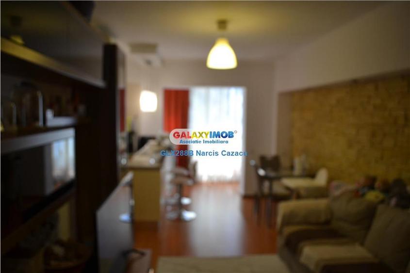 Apartament cu 3 camere decomandat, mobilat în Baicului