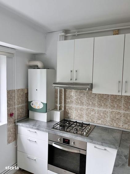 Apartament cu 2 camere decomandat în Între Lacuri