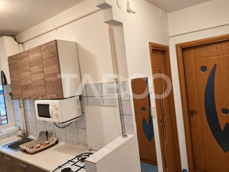 Apartament cu 2 camere nedecomandat, mobilat în Mihai Viteazul