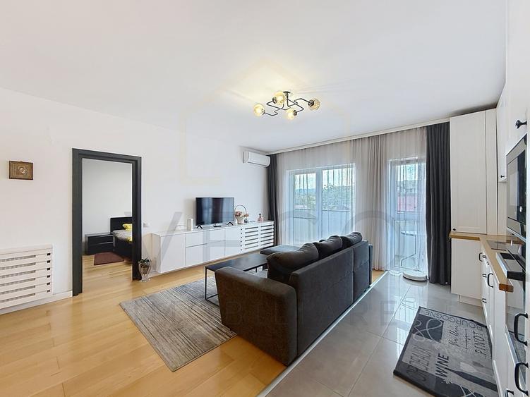 Apartament cu 2 camere semidecomandat, mobilat în Mărăști