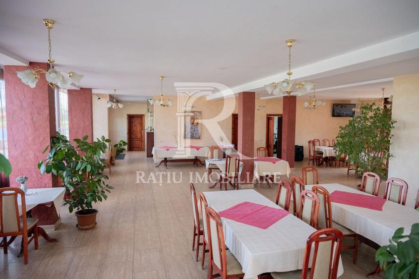 Casă cu 18 camere cu Canalizare în Sânmartin