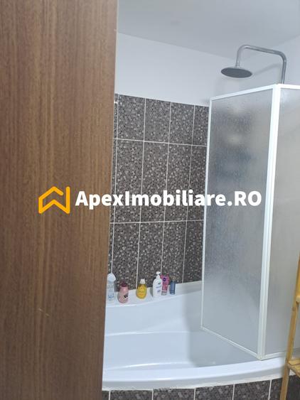 Casă individuală cu 4 camere cu Canalizare în Doamna Ghica