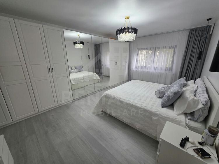 Casă cu 4 camere cu Teren 1191 Mp în Romanești
