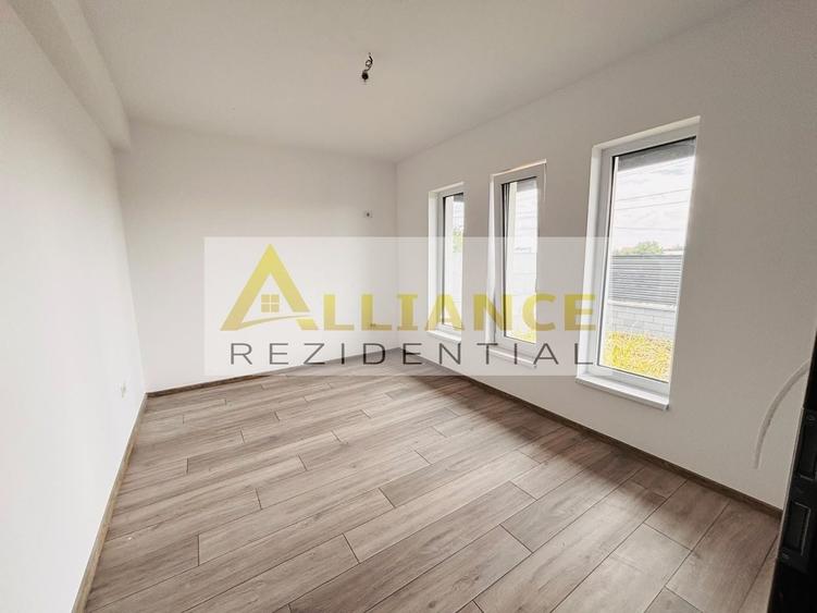 Casă individuală cu 5 camere cu Canalizare în Berceni
