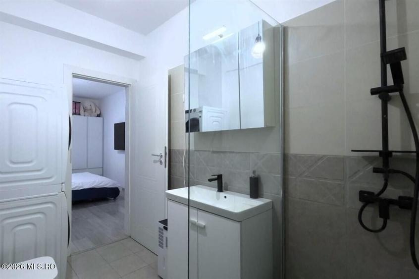 Apartament cu 2 camere semidecomandat, mobilat în Năvodari