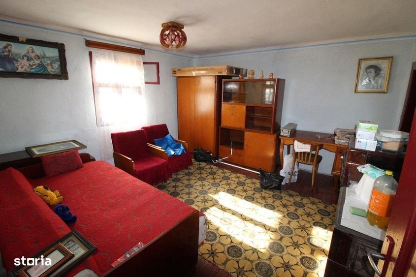 Casă cu 3 camere în Ghelari
