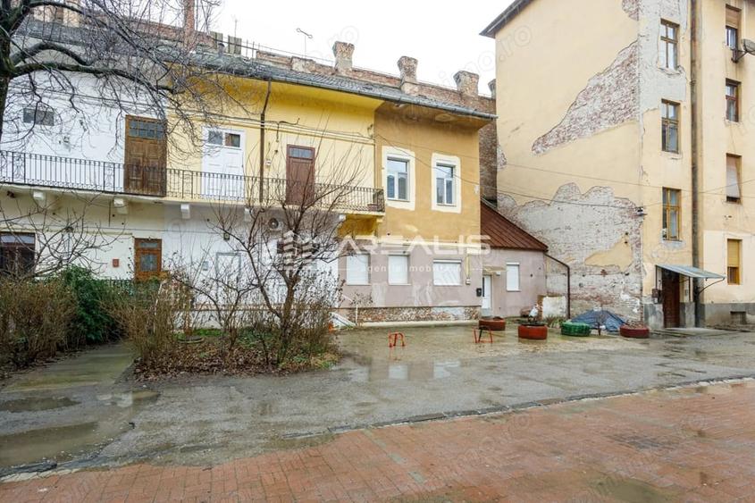 Apartament cu 2 camere semidecomandat în Ultracentral