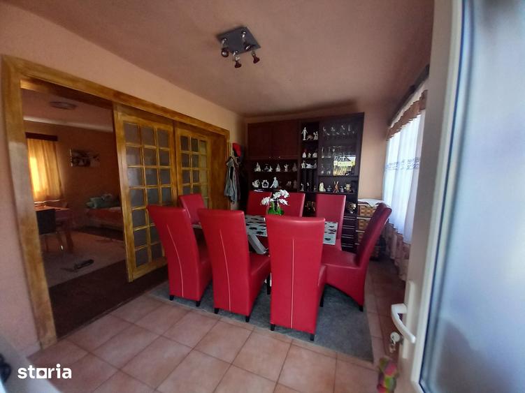 Casă cu 4 camere cu Teren 300 Mp în Vasile Alecsandri