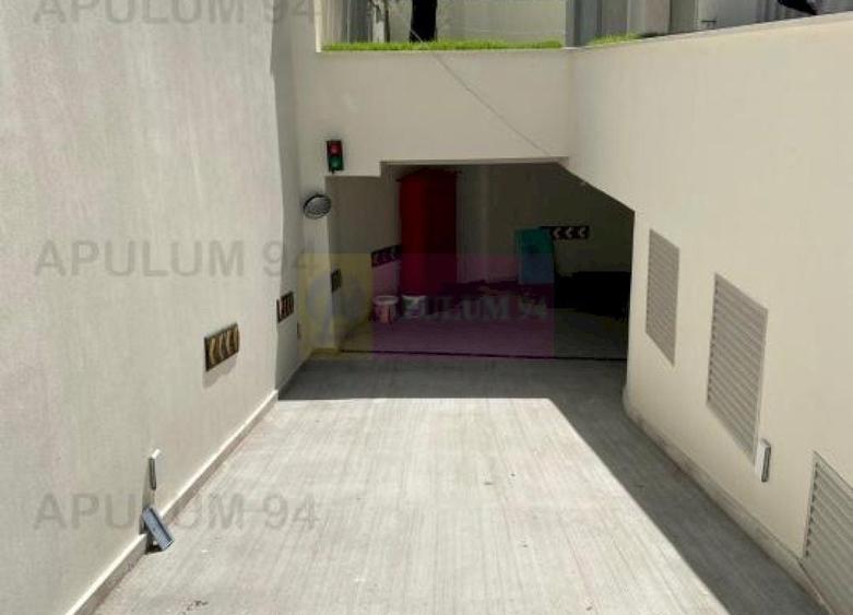 Apartament cu 4 camere decomandat în Armeneasca